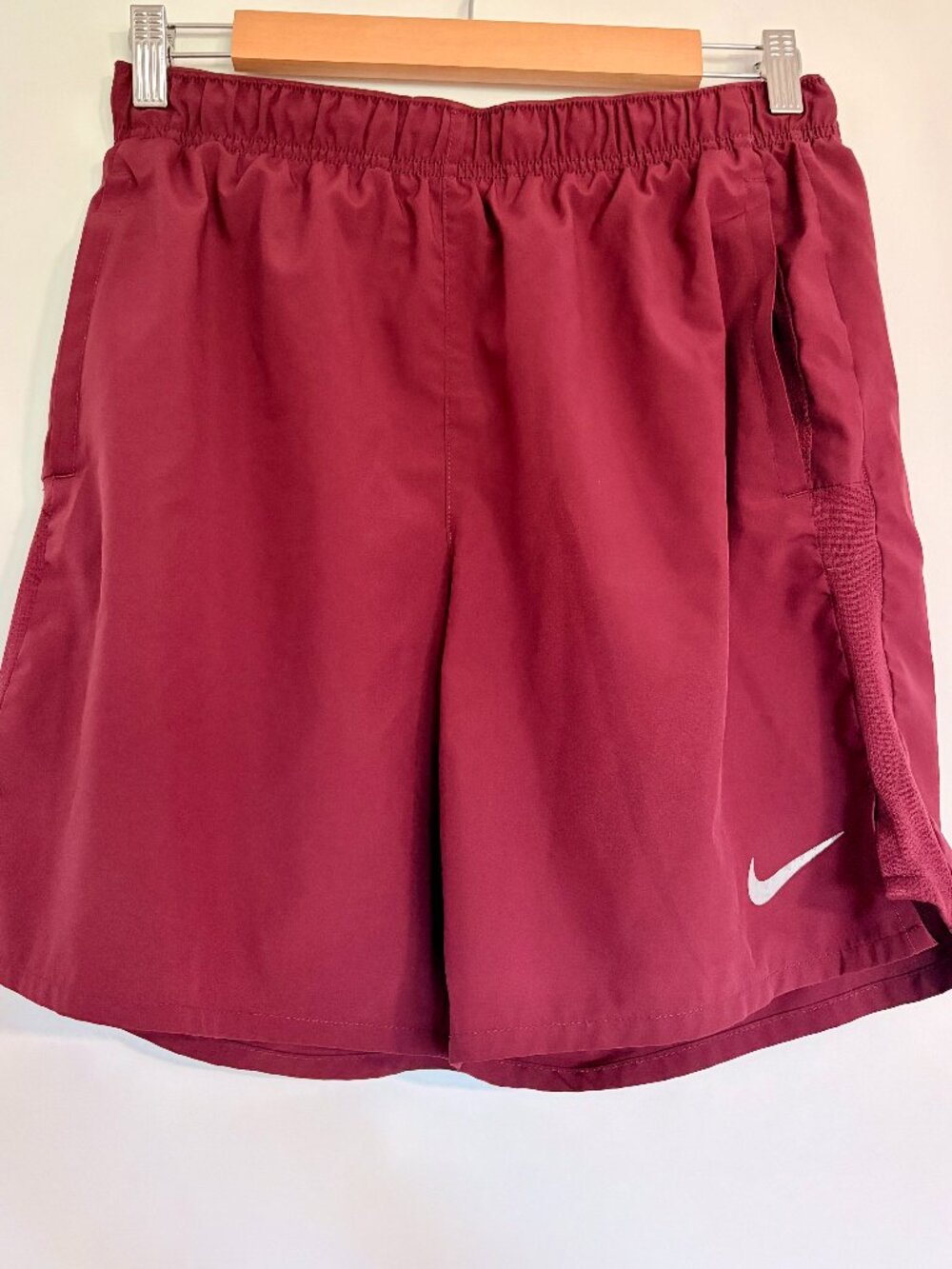 Nike Dri-FIT Burgundy Running Shorts Men's Small Lined Athletic Gym